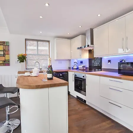 Feriehus 3 Emperors Wharf With Stunning River Views *